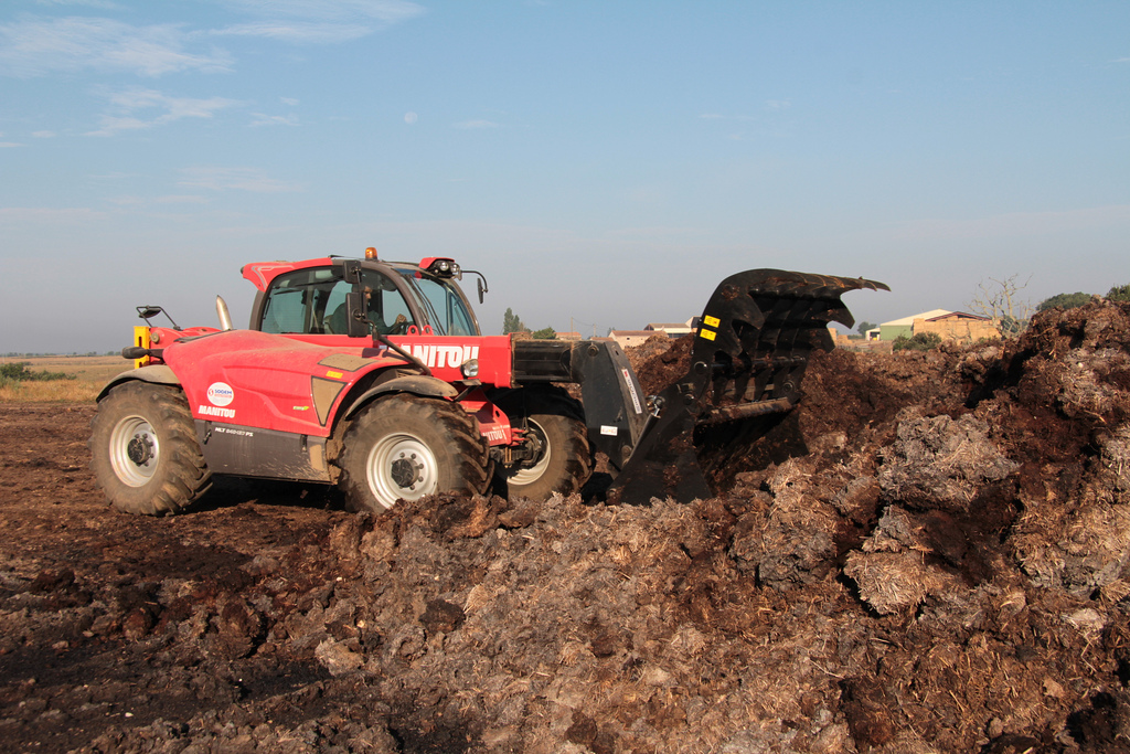 Godets à grappin grande capacité agricole cbg 2480/2600 ms - manitou_2