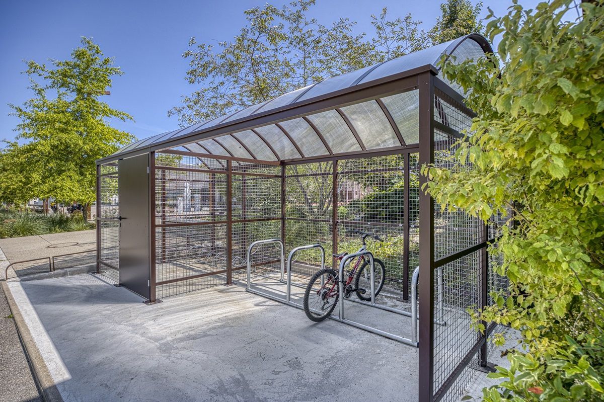 Abri vélos Vision sécurisé - modulable en plusieurs longueurs avec finitions personnalisables_2