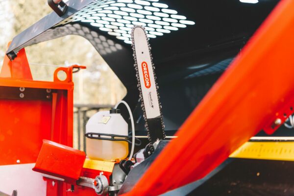 Machine polyvalente permettant de couper et fendre simultanément le bois de chauffage - Japa® 365+ PRO_2