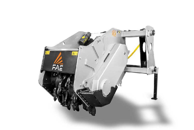 Broyeurs de souches pour tracteurs SCH/GT de 180 à 350 ch - Transmission mécanique_2