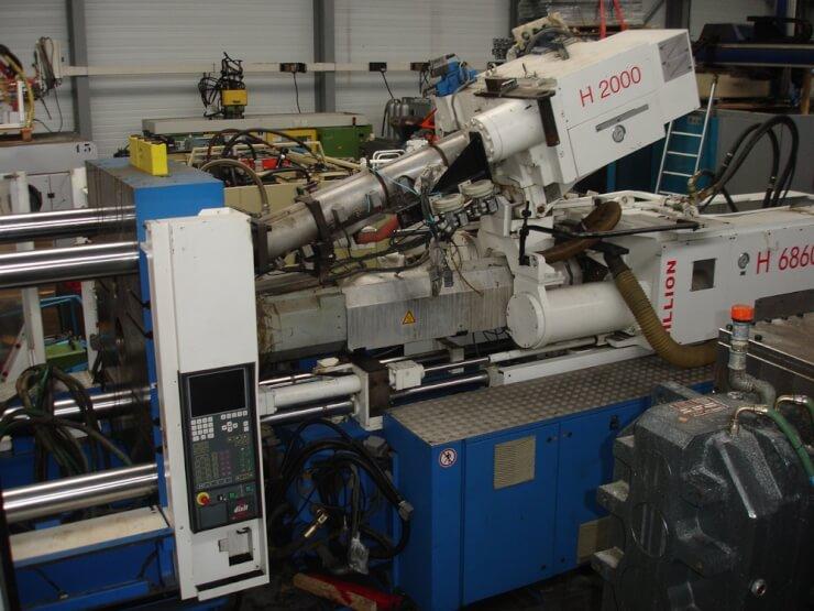 Presse d'injection avec pression d'injection de 1509 bar