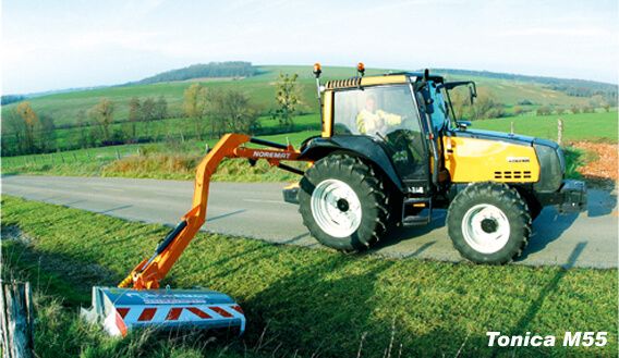 Débroussailleuse Tonica adaptée pour domaines routiers