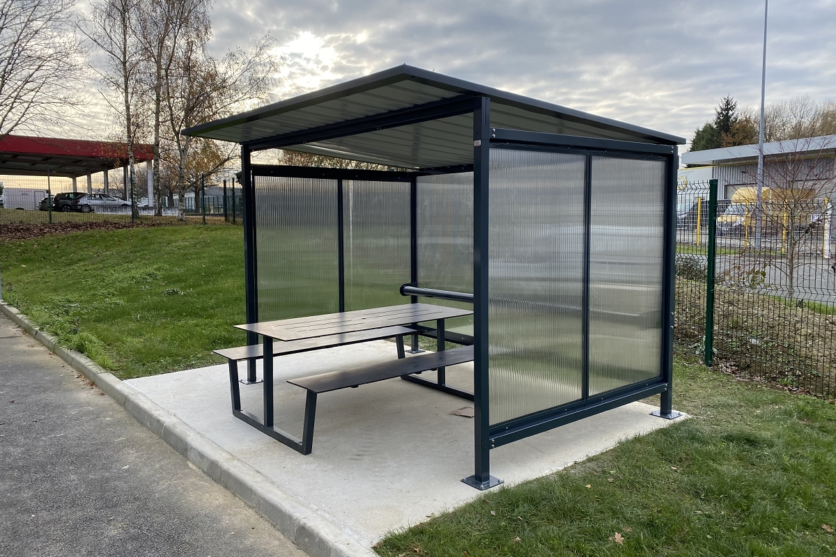 Abris fumeurs sur mesure - Toit plat pente arrière 5% - Série AB avec options et dimensions personnalisables_2