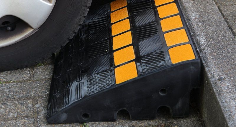 BSR150 - Rampe de trottoir en caoutchouc haute résistance - Dancop - 600 mm - capacité 40t_2