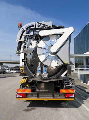 Elegance 2.0 - Camions aspirateurs Kaiser - Débit de 984 à 3 900 m3/h, design moderne et technologie fiable_2