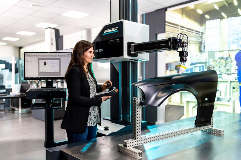 Machine tridimensionnelle - Série RS avec système de guidage latéral et haute flexibilité_2