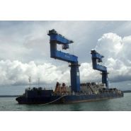 Grue portuaire MPG - Liebherr - double articulation - haute efficacité et sécurité_2