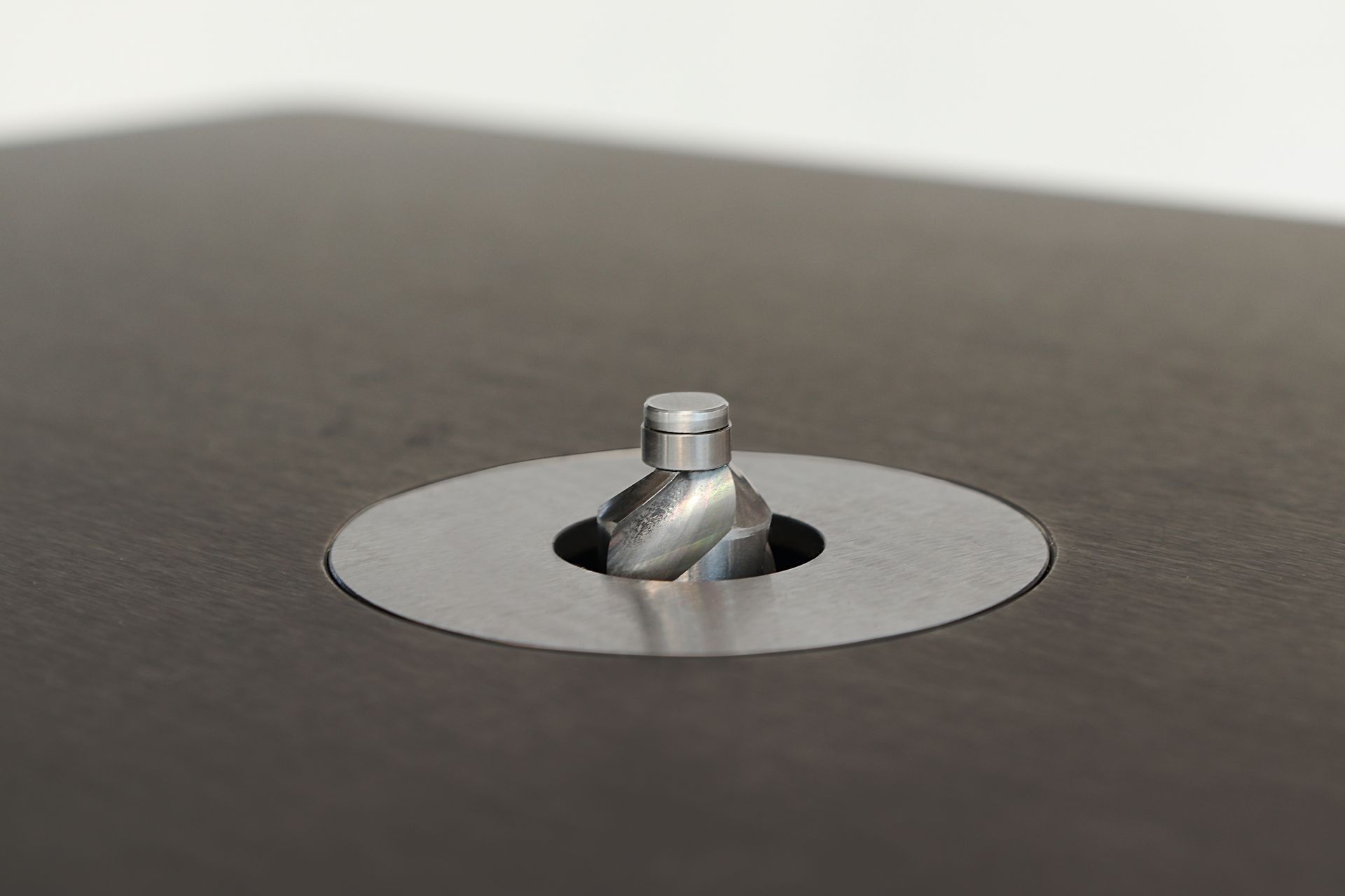 Chanfreineuse industrielle KKF 4-SL – contours intérieurs/ extérieurs, fraises carbure, précision élevée_3