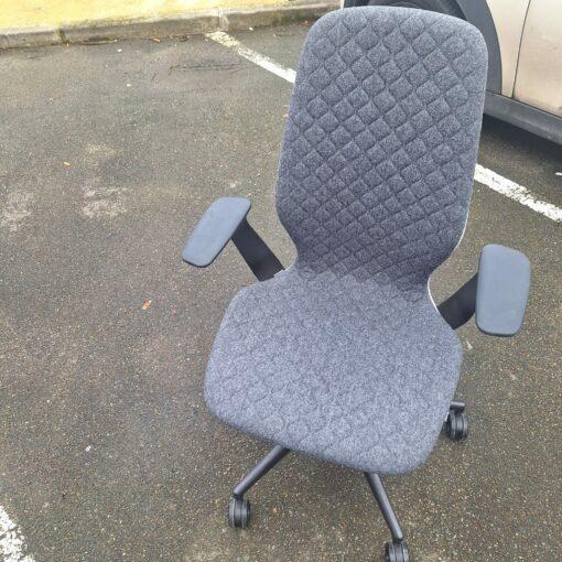 Steelcase Silq - Fauteuil de bureau ergonomique d'occasion avec technologie adaptative et design innovant_2