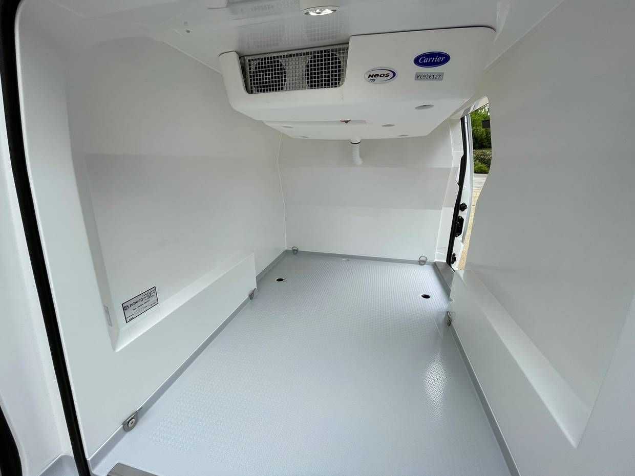 Véhicule frigorifique Cellule intégrée IsoCity – Toyota Proace City – Froid positif ou négatif_2