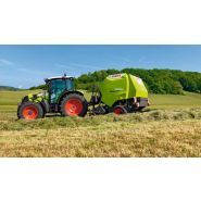 Cabine PANORAMIC du tracteur Claas Arion 460-410 offrant une visibilité optimale