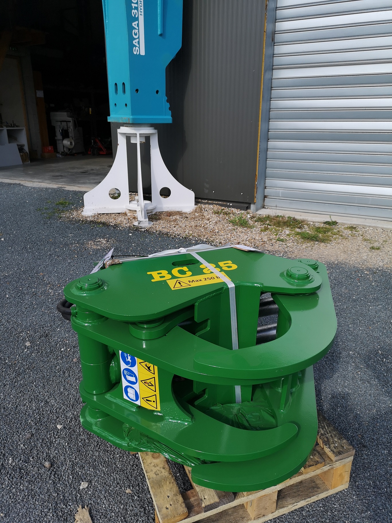 Grappin BC25 pour découpe de souches et branches