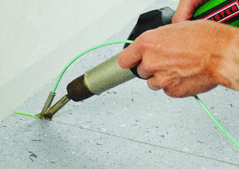 Chalumeau électronique Leister TRIAC-ST - soudure du cordon avec buse rapide - Marque Romus_2