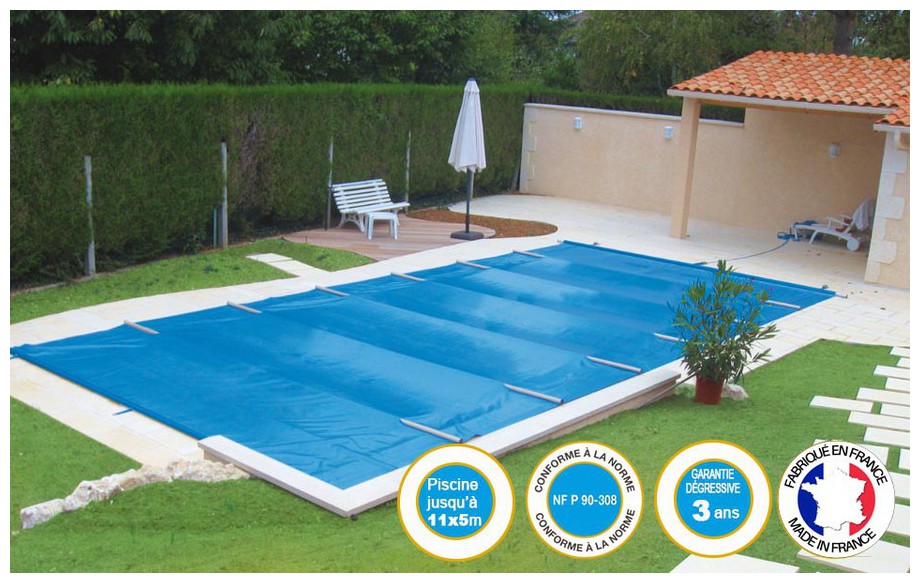 Distribution De Un Cigarillo Dans La Piscine Bâche à barres 4 saisons securit pool excel / pvc / pour piscine
