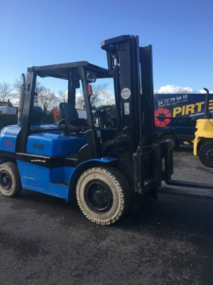 Chariot élévateur frontal gaz TCM FG40T9 d'occasion - Triplex, 5000 mm de levage, 4000 kg, 2007_2