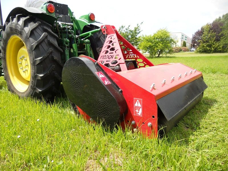 Broyeur KIROGN avec largeur de travail de 1,20m à 2,20m