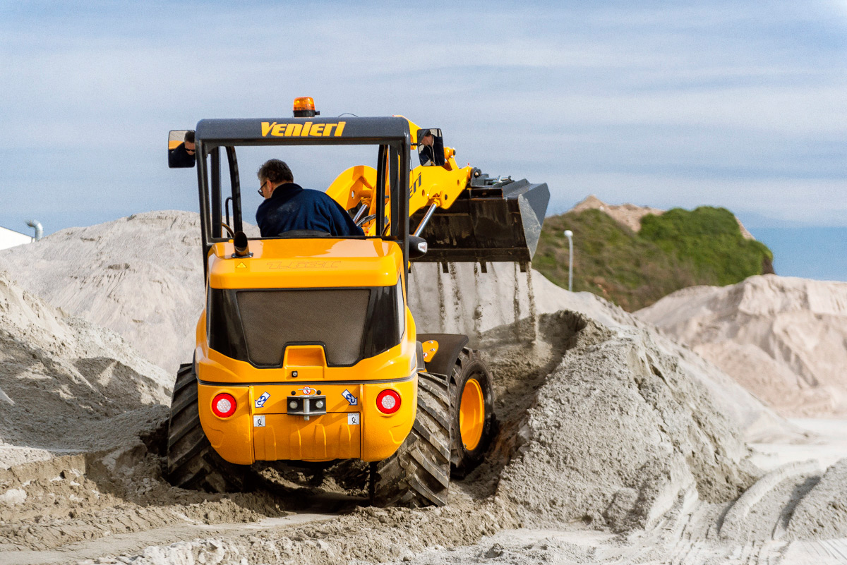 Chargeuse hydrostatique avec transmission Bosch Rexroth