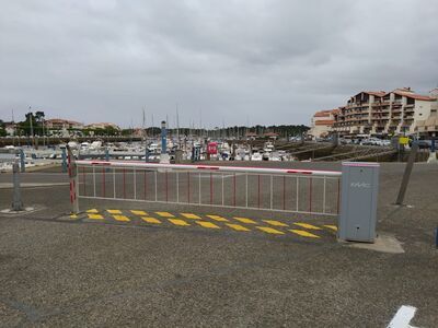 B680H FAAC - Barrière automatique hybride 24V pour passages jusqu'à 8 mètres_2