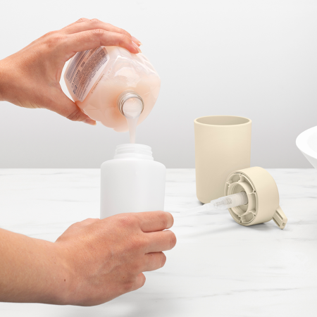 Distributeur de savon -ReNew - Soft Beige - Volume 250ml - Pompe anti-gouttes - Base antidérapante_2