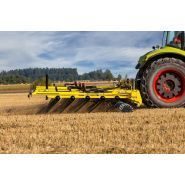 Striegel Pro PN - Herse agricole Bednar - Largeur de travail 6,1 à 9 m - Gestion des résidus végétaux et préparation des sols_2