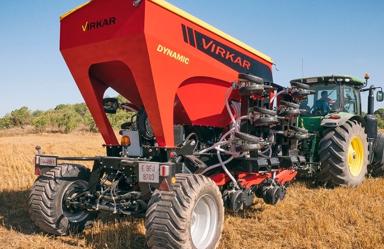 Dynamic dc - semoir agricole - virkar group - capacité de trémie 5 300 l_2