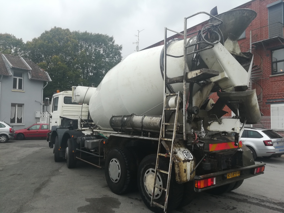 Man 35.364 8x4 malaxeur liebherr 8m3 - 1999_2