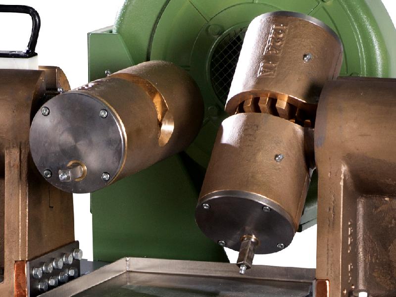 Machine pour couper et épointer les câbles métalliques type 1226 - 12 à 64 mm de diamètre_2