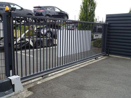 Portails coulissants motorisés - Survelec_2