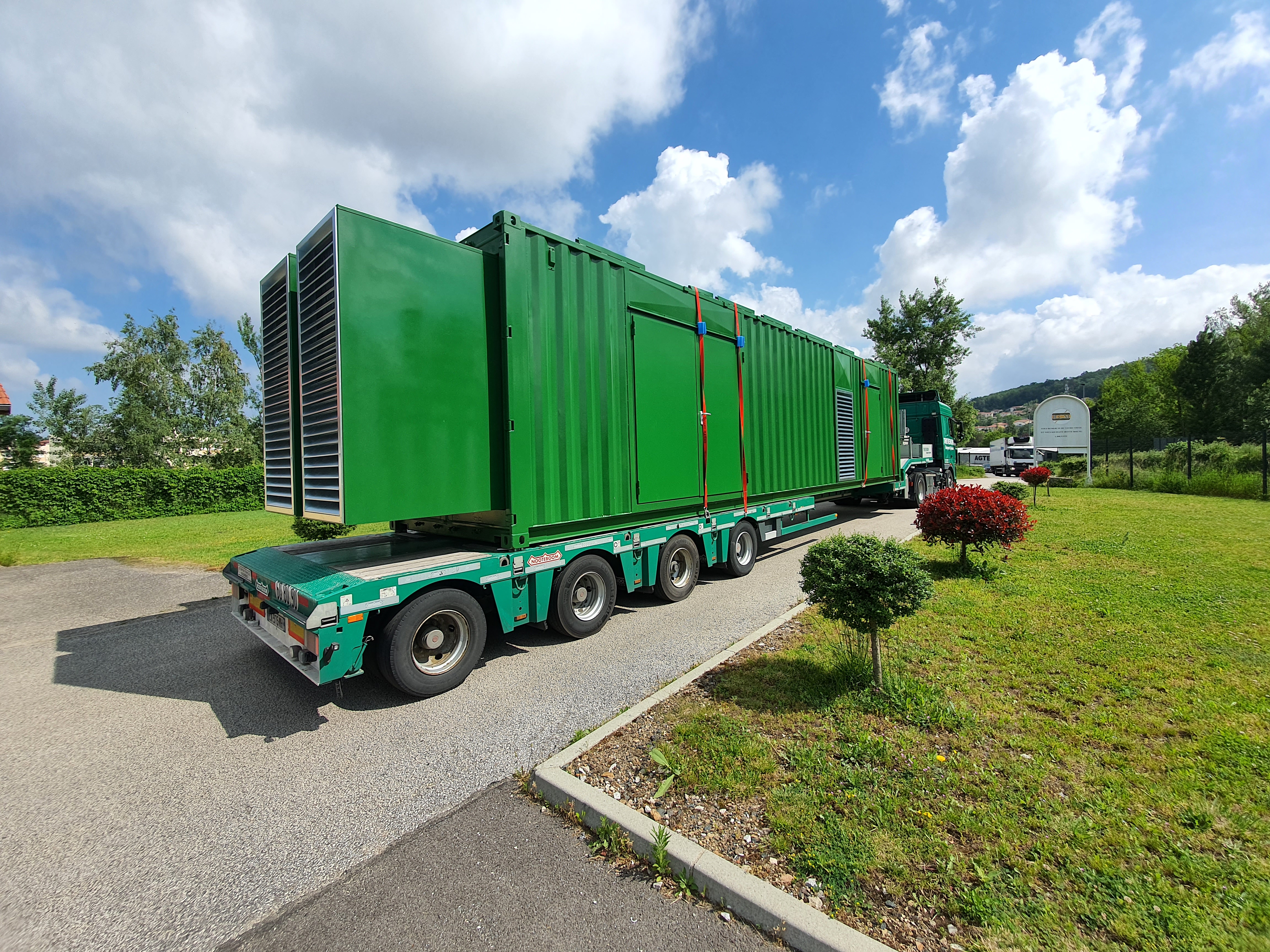 Container acoustique airopta pour insonorisation de groupes électrogènes pour le secteur de la production d'énergie_2
