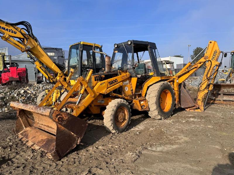 Case 580 G 4x4 Tractopelle_2