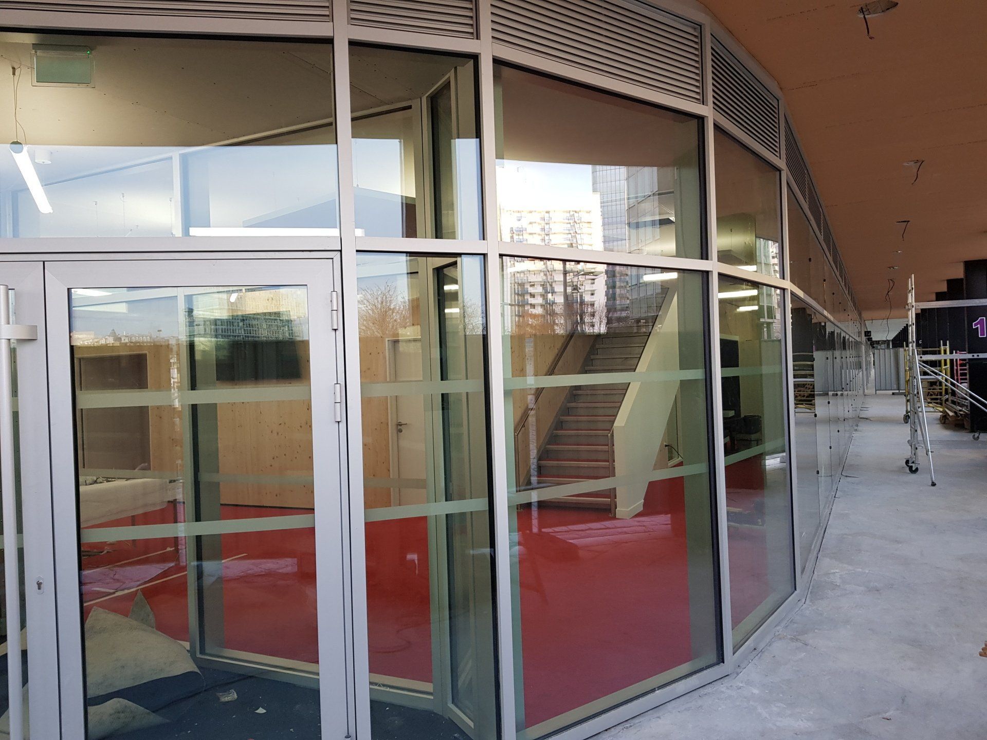 Façades Alumaine - largeur de vue 50 mm - grandes dimensions à angles variables rentrants et sortants_2