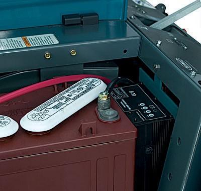 S10 Balayeuse industrielle TENNANT autotractée_2