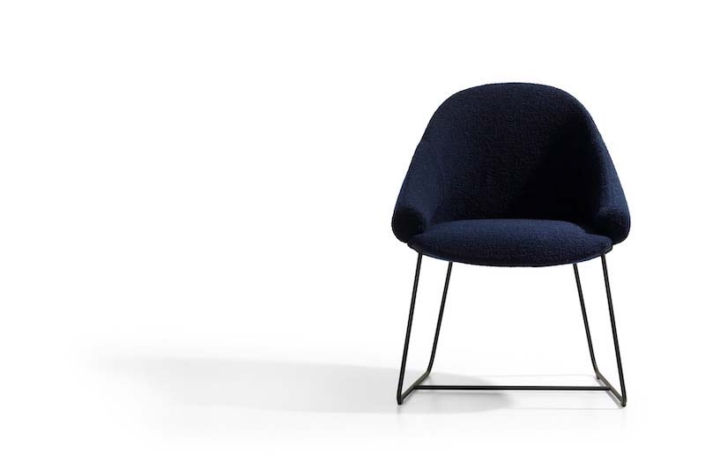 Chaise de réunion design, confortable pour un environnement de travail productif et accueillant_2