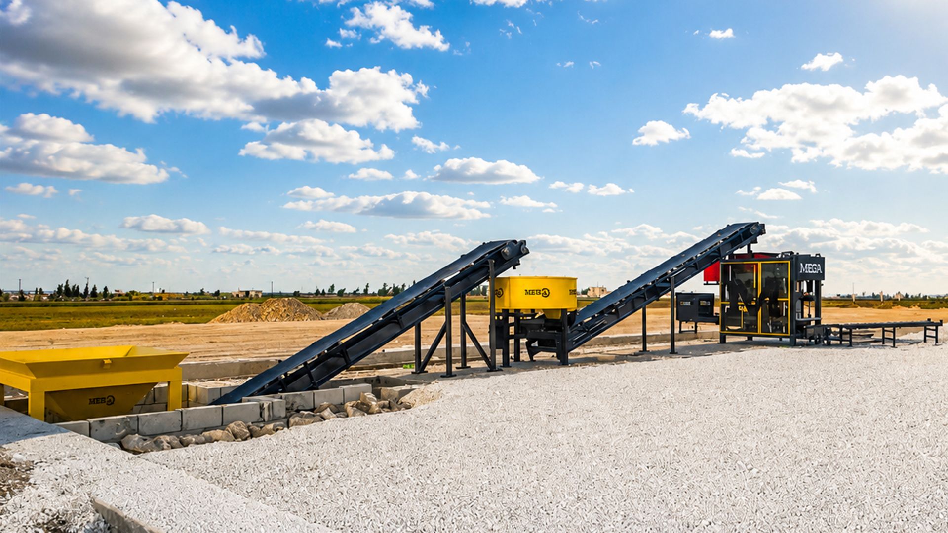 Machine de production de parpaing et de pave en beton (ensemble)_3