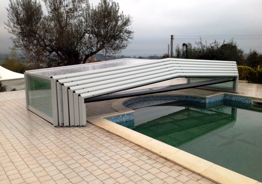 Abri de piscine bas Capri - Télescopique - Polycarbonate - Personnalisable couleurs RAL et finition bois_2