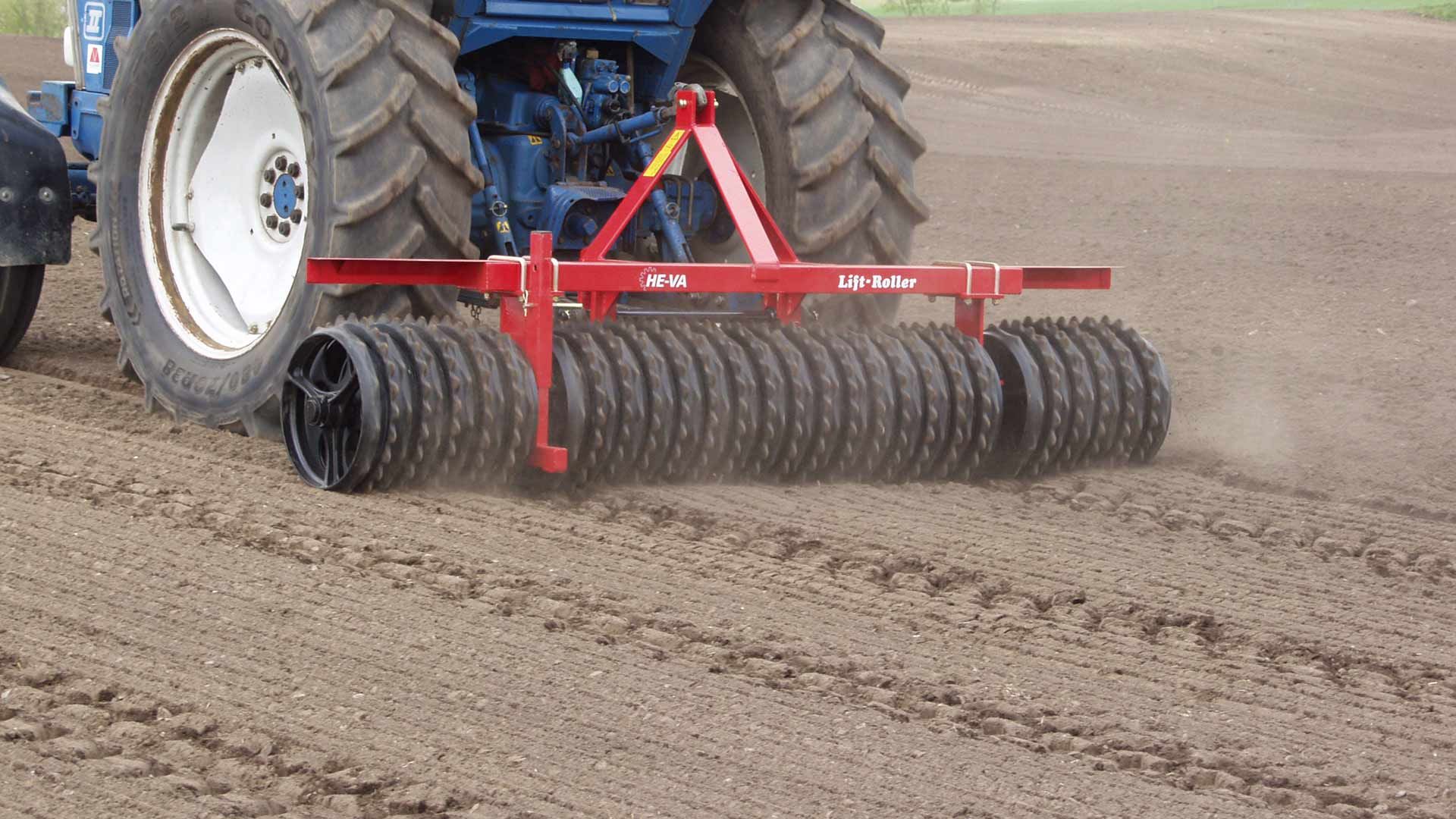 Outil agricole facile à atteler et dételer