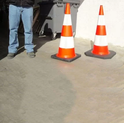 Cône de chantier 90 cm haute qualité -_2