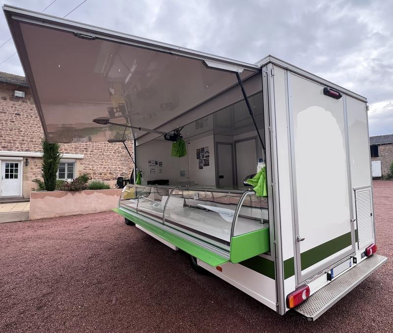 Camion fromager crémier 4m50 – Vitrine réfrigérée + frigo – 1147_2