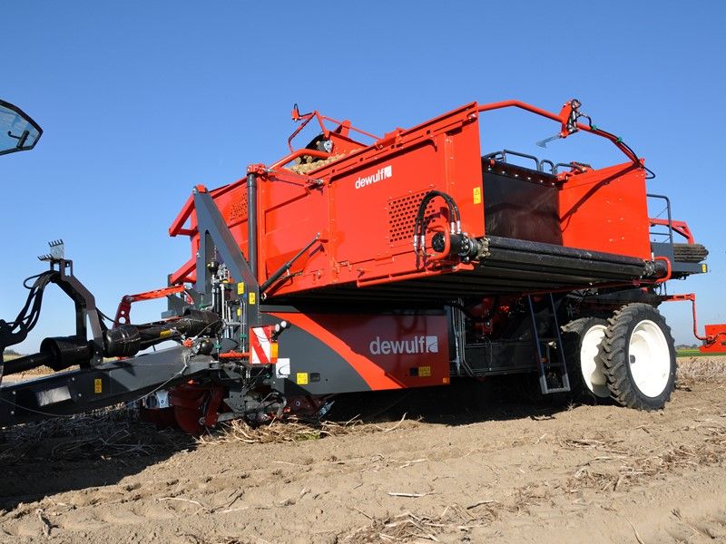 Arracheuse par tamisage Torro - Dewulf BV - trémie 6 t - largeur 3370 mm - 2 rangs - Inclino Master®_2