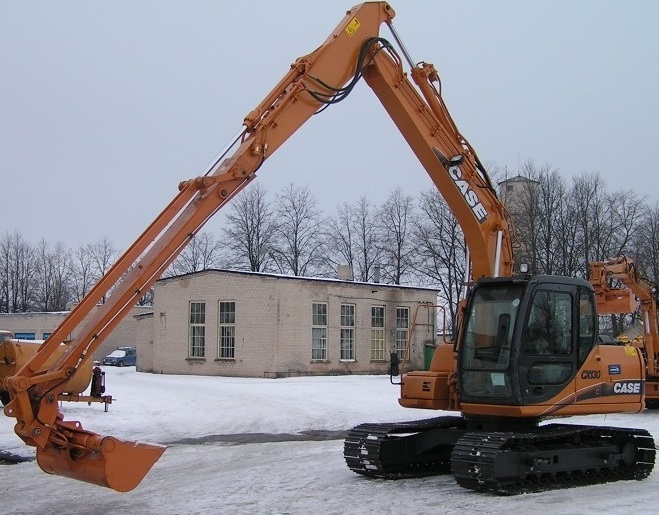 Accessoire pour pelle avec renvoi de biellette