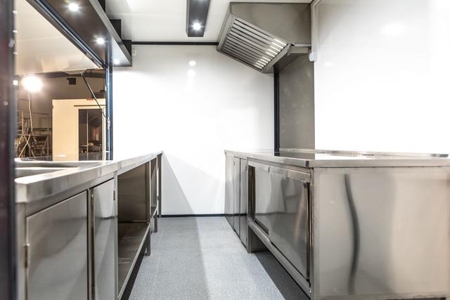 Remorque de vente équipée - 3,75 x 2,20 x 2,30m - 1500 kg_2