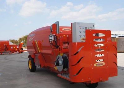 Pony 3w me self - mélangeuse agricole - seko - capacité de 5 m³ à 11 m³_2