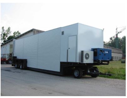 Remorque ou semi-remorque de manutention pour équipements et logistique interne_2