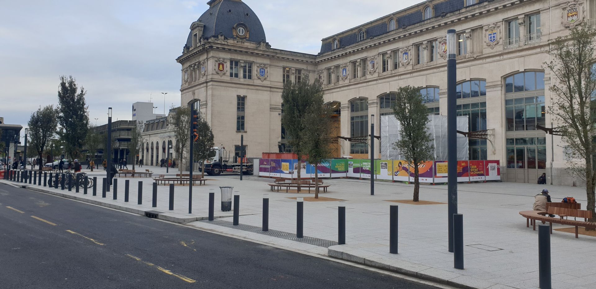 Borne fixe anti-véhicules bélier en acier - Ø160 mm - Hauteur 1000 mm - Résistance certifiée 7,5t à 50 km/h - F16-100-C50_2