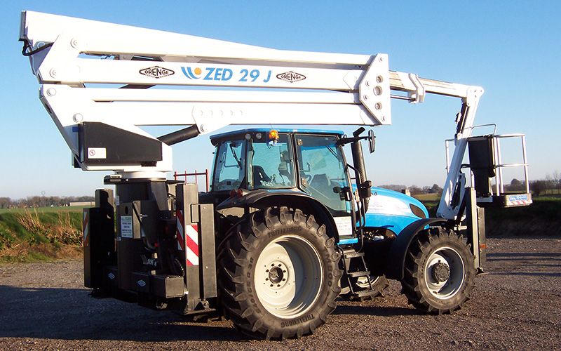 Nacelle élévatrice adaptée aux zones exigües