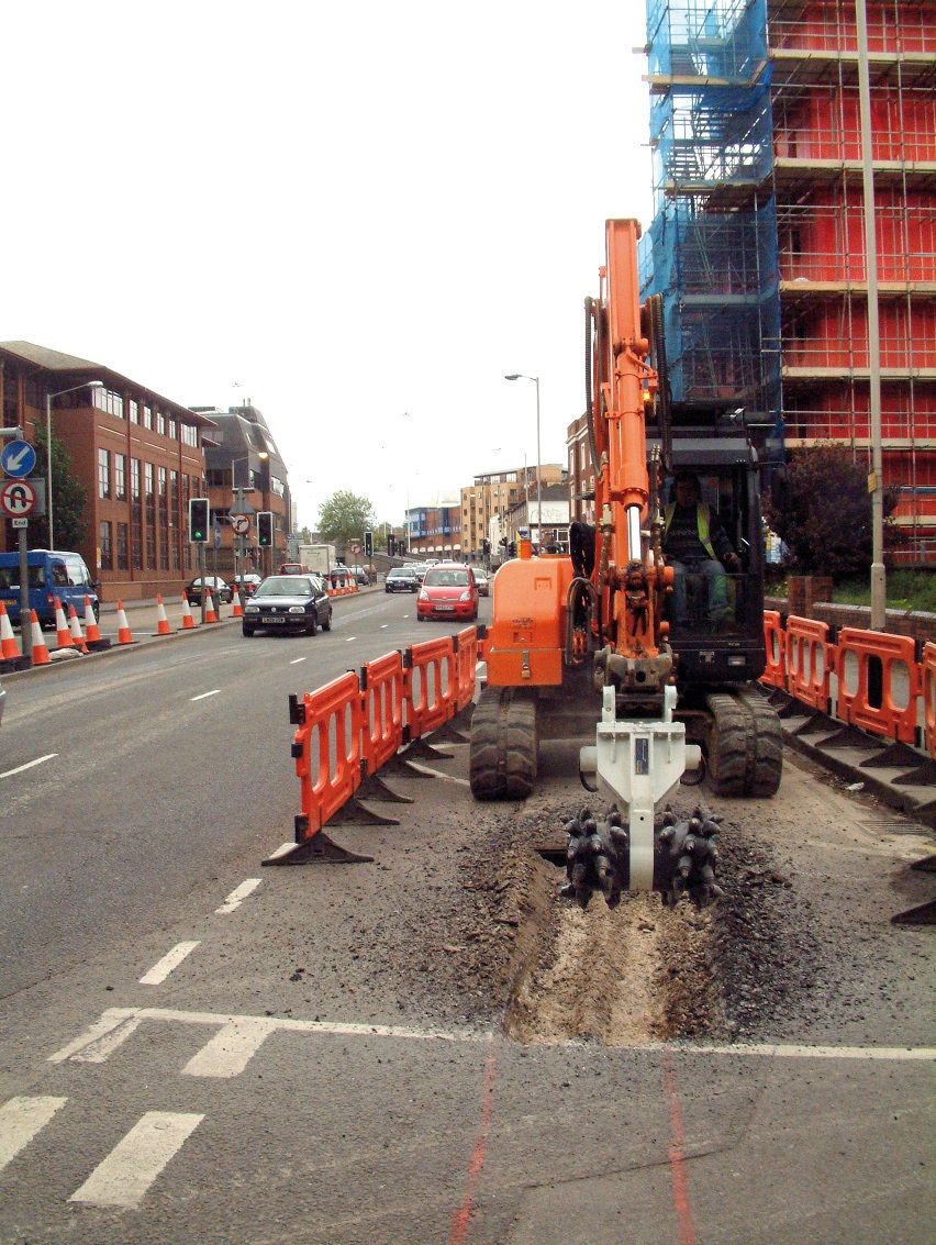 Fraises hydrauliques à double tambours pour pelles de 3 à 8 tonnes - Puissance 22 kw - G5_2