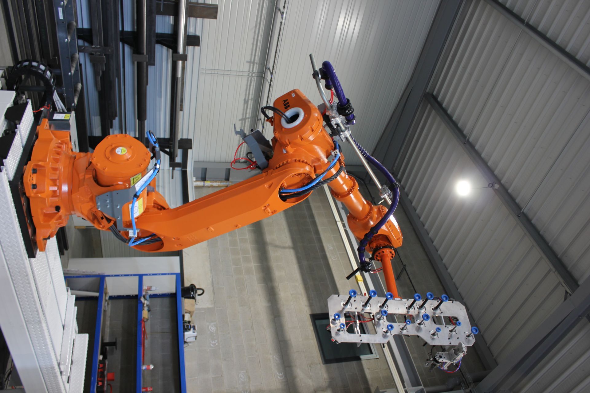 Robot palettiseur pour 14 types de cartons