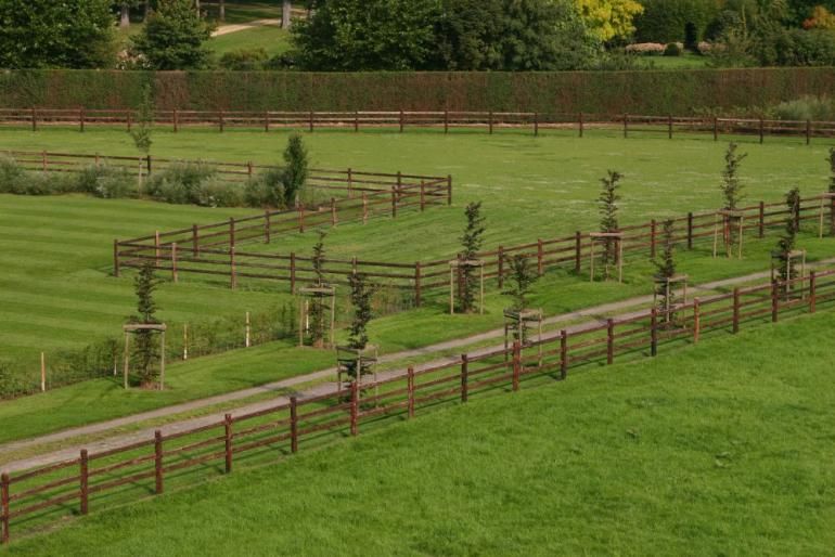 Massive - Clôture en bois pour chevaux - De Sutter Naturally - Hauteur 1m20 à 1m30 - Poteaux ronds robustes et assemblage sans clous ni vis_2