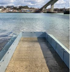 Barrière anti-inondation non-lestée - légère, évolutive et disponible en plastique ou acier galvanisé_2