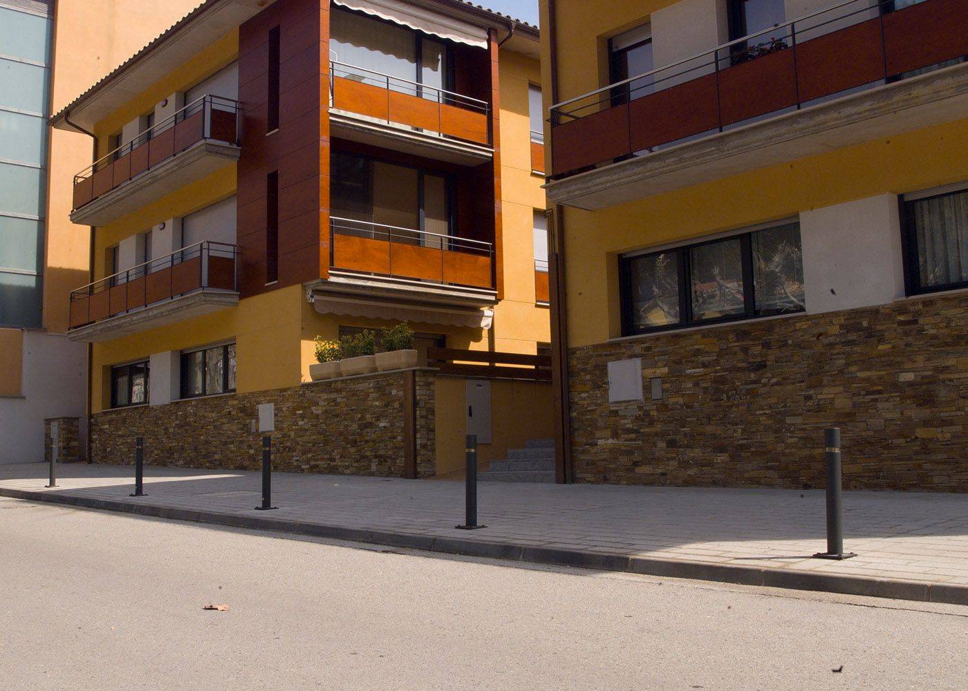 Borne Hospitalet Pletina - H214P - Acier zingué avec anneau inox - Versions amovible, flexible et sur platine_2